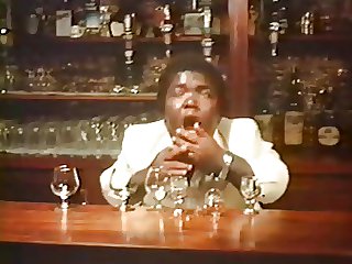 Barmaids jouir (1979)